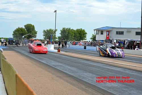 Jesse Clark - 'JCR Racing' (left side) vs 
Keith Zimmerer - 'Penny Pincher 02' (right side)